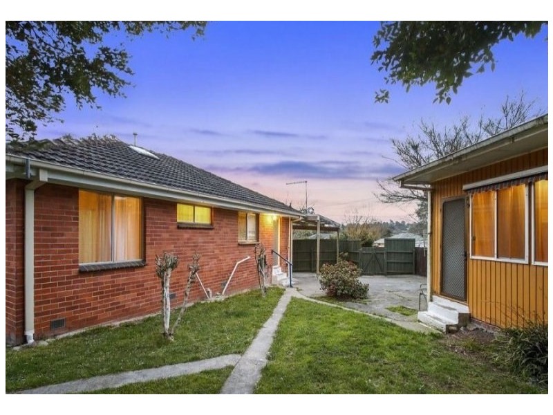 44 Blackburn Road, Mooroolbark VIC 3138