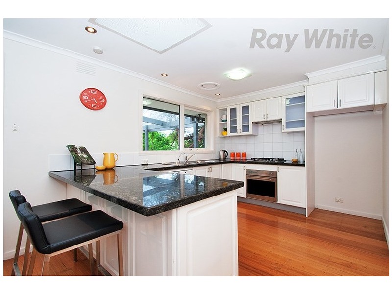 32 HOMER Avenue, Croydon South VIC 3136