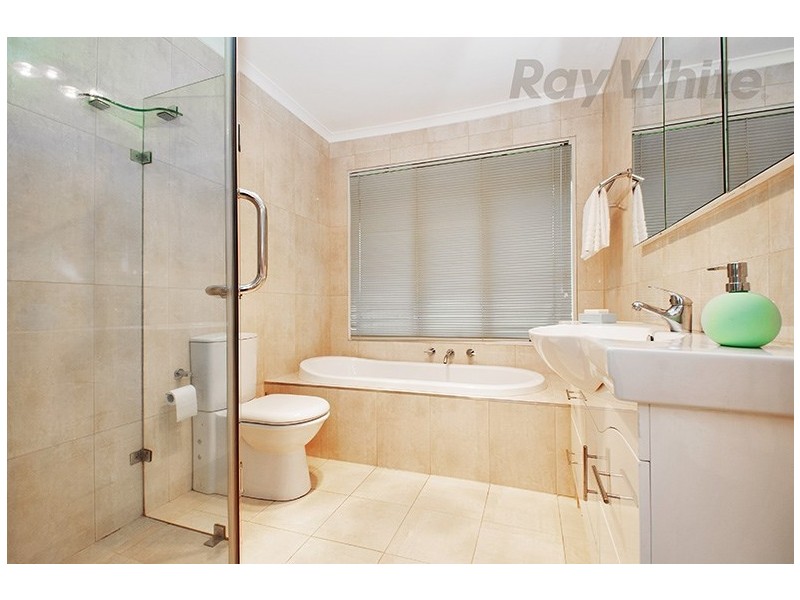 32 HOMER Avenue, Croydon South VIC 3136