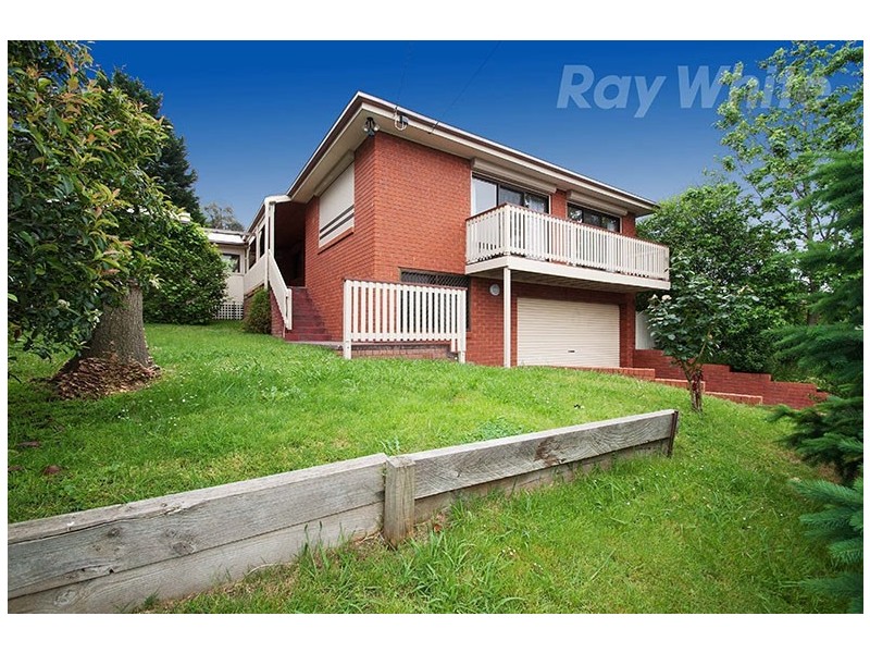 42 Sugarloaf Drive, Chirnside Park VIC 3116