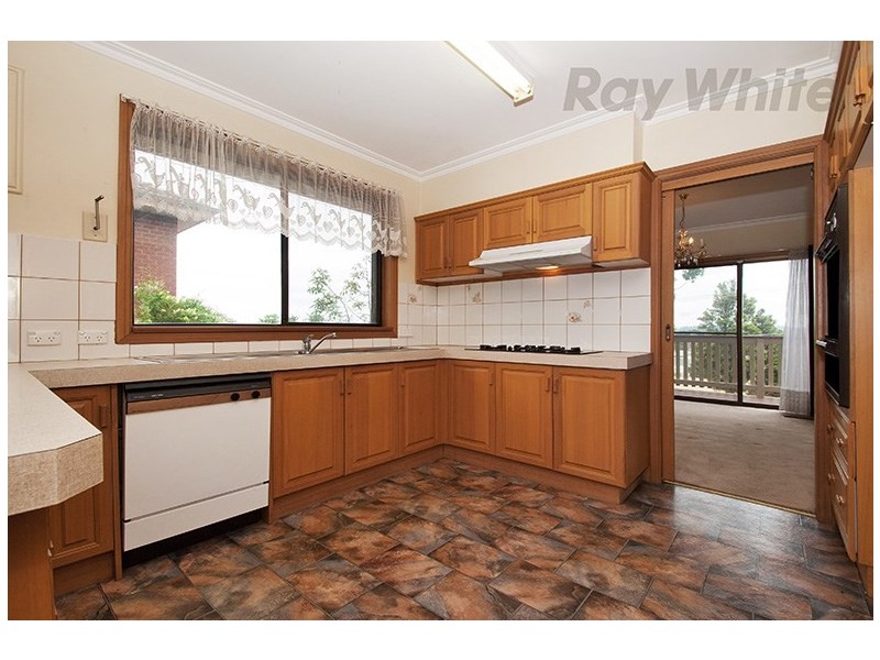 42 Sugarloaf Drive, Chirnside Park VIC 3116