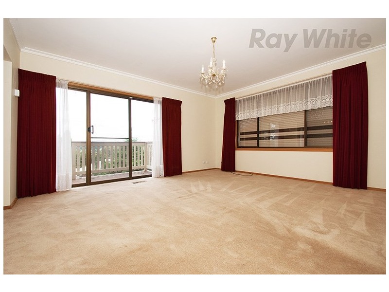 42 Sugarloaf Drive, Chirnside Park VIC 3116