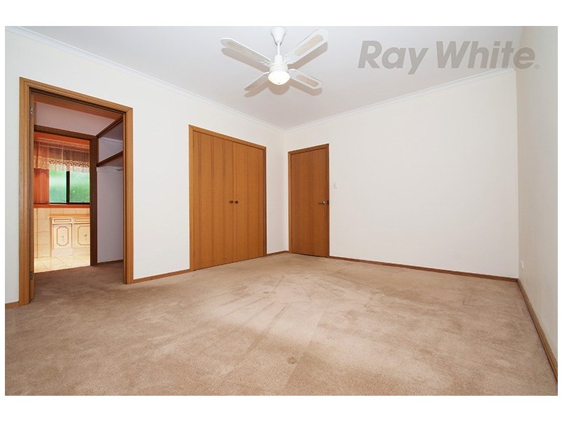 42 Sugarloaf Drive, Chirnside Park VIC 3116