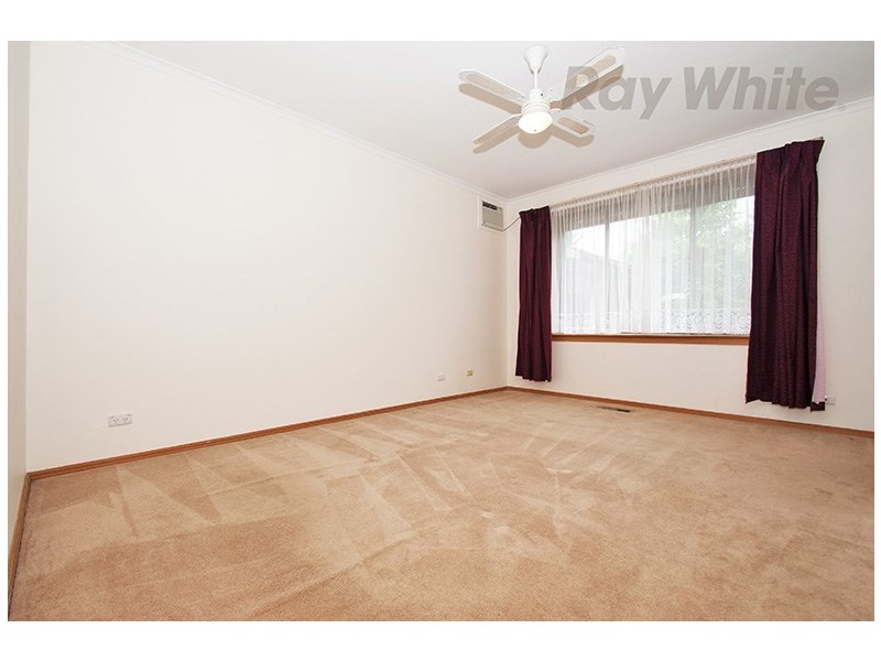 42 Sugarloaf Drive, Chirnside Park VIC 3116