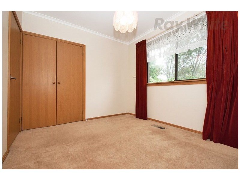 42 Sugarloaf Drive, Chirnside Park VIC 3116