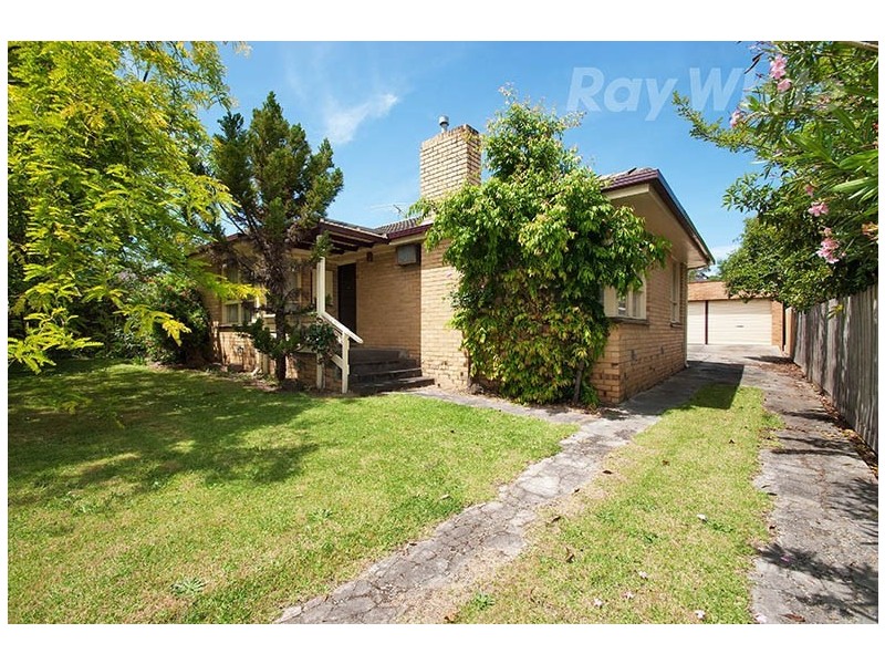 42 BROUGHTON Avenue, Croydon VIC 3136