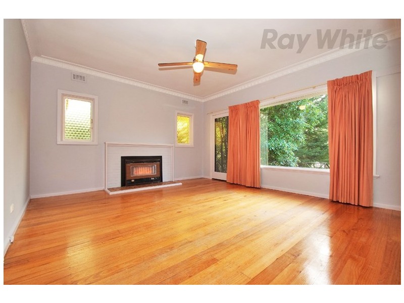 18 Vasey Concourse, Ringwood East VIC 3135