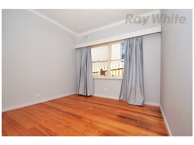18 Vasey Concourse, Ringwood East VIC 3135