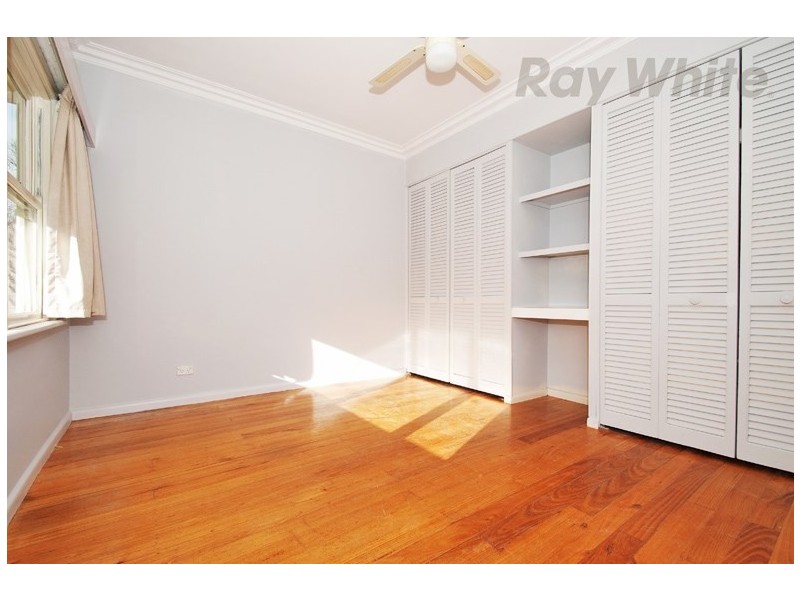18 Vasey Concourse, Ringwood East VIC 3135
