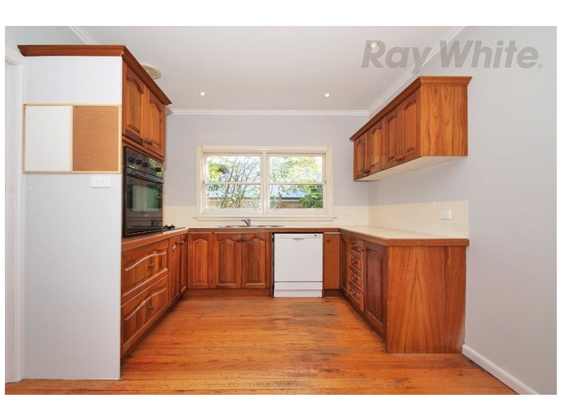 18 Vasey Concourse, Ringwood East VIC 3135
