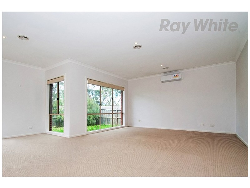 37 Balcombe Avenue, Mooroolbark VIC 3138