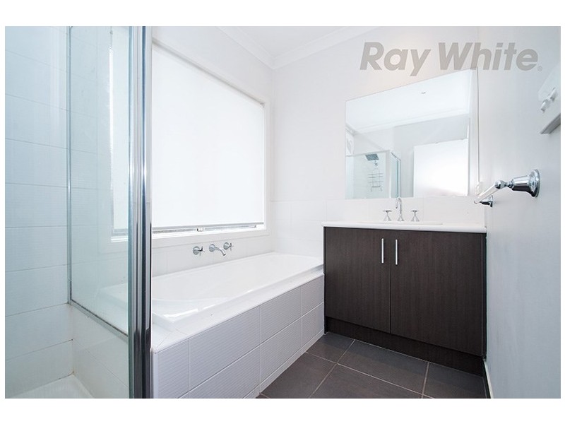 37 Balcombe Avenue, Mooroolbark VIC 3138