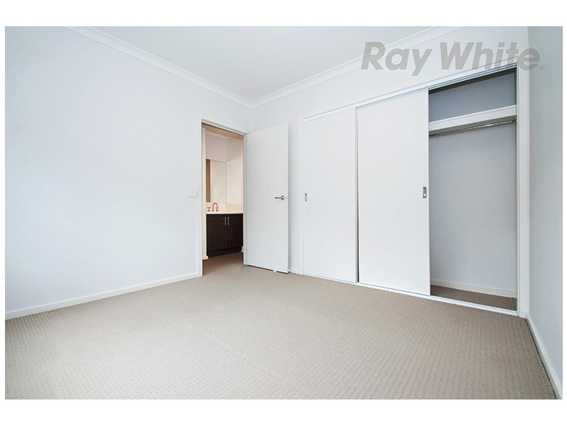 37 Balcombe Avenue, Mooroolbark VIC 3138