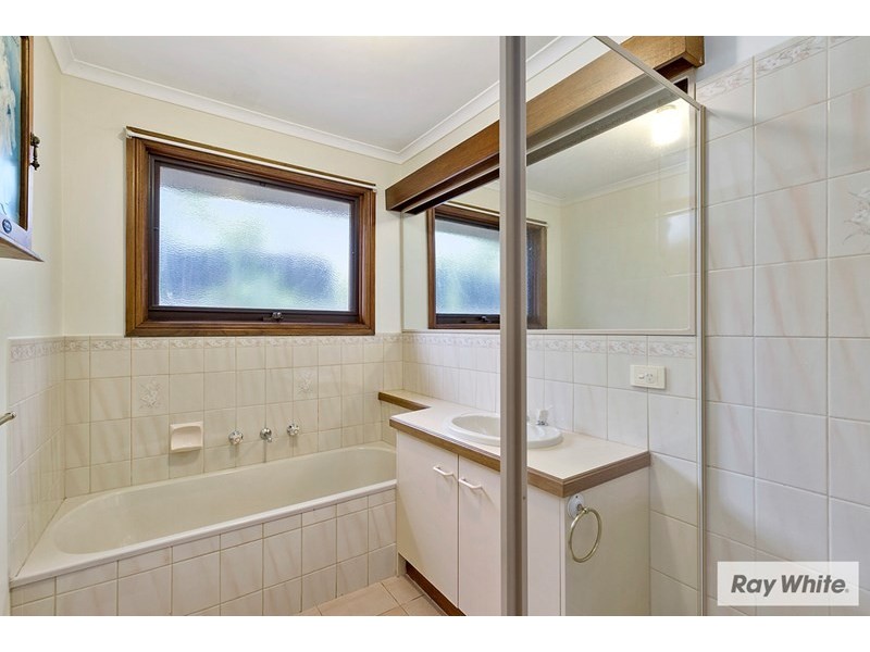 32 NORMAN Road, Croydon VIC 3136