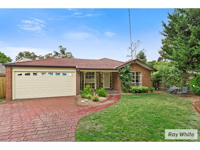 32 NORMAN Road, Croydon VIC 3136