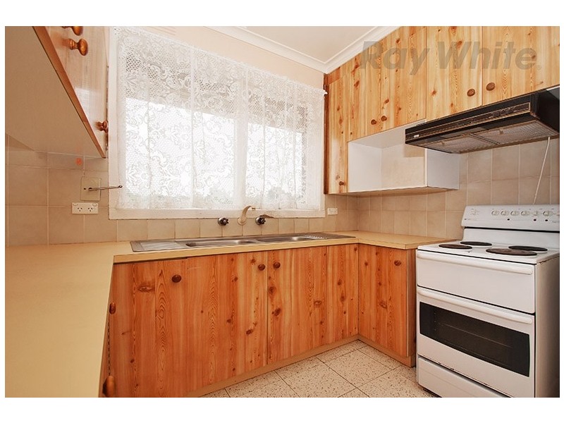 11 Sweetland Road, Mooroolbark VIC 3138