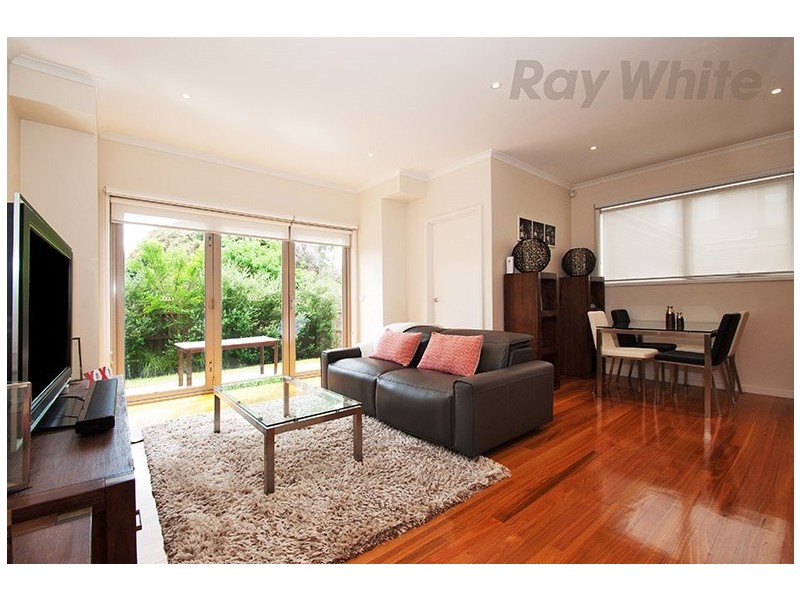 18 Hill Street, Ringwood East VIC 3135