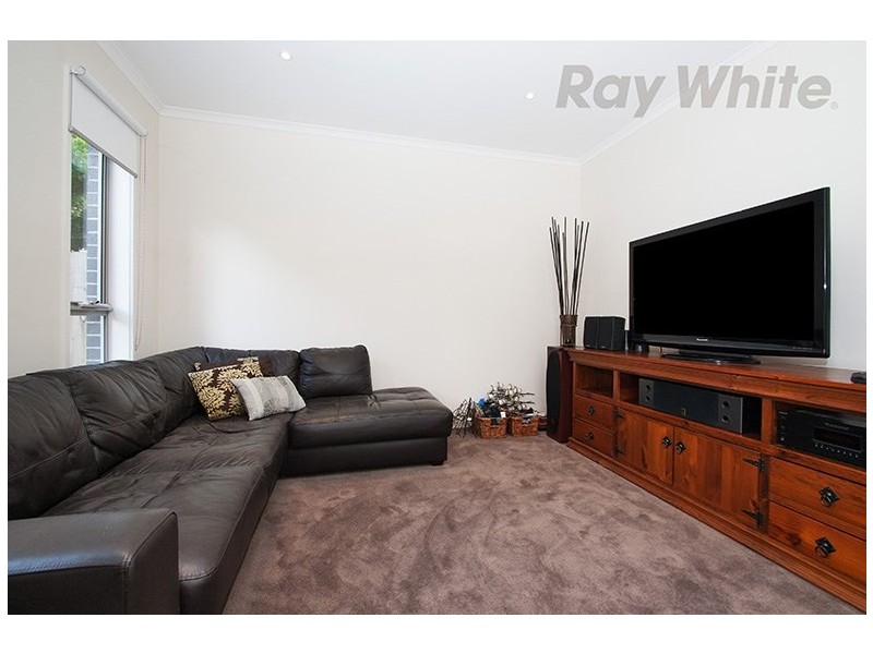 18 Hill Street, Ringwood East VIC 3135