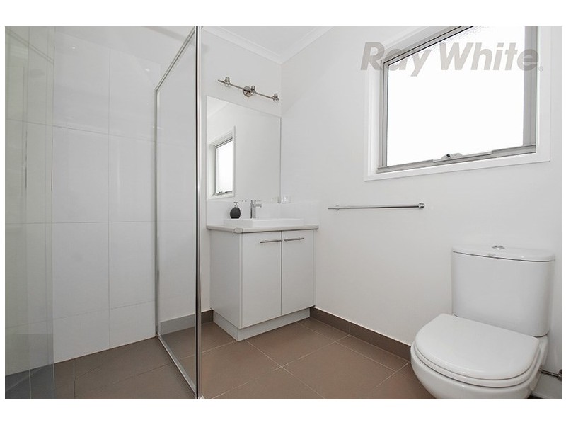 18 Hill Street, Ringwood East VIC 3135