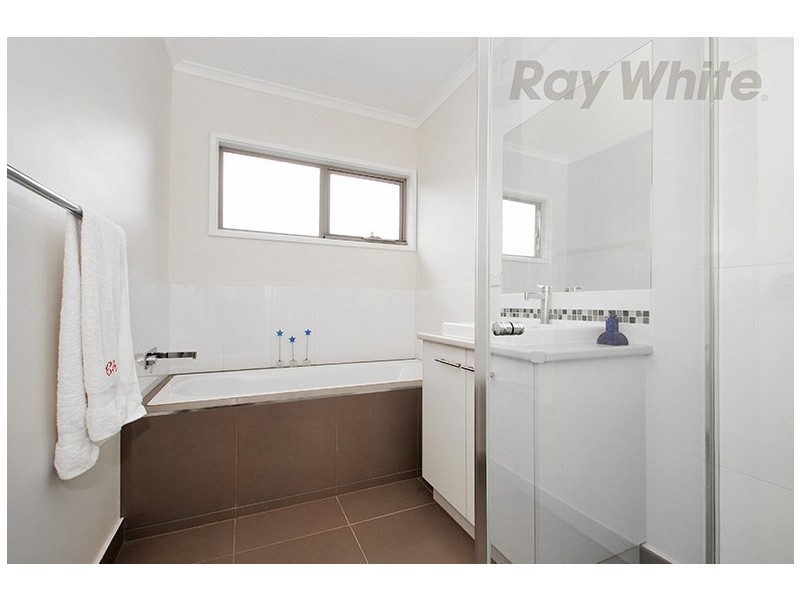 18 Hill Street, Ringwood East VIC 3135