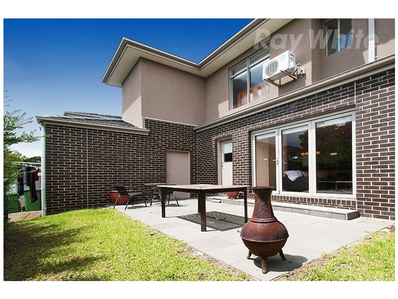 18 Hill Street, Ringwood East VIC 3135