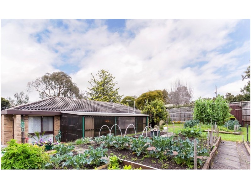 5 Daymar Drive, Mooroolbark VIC 3138