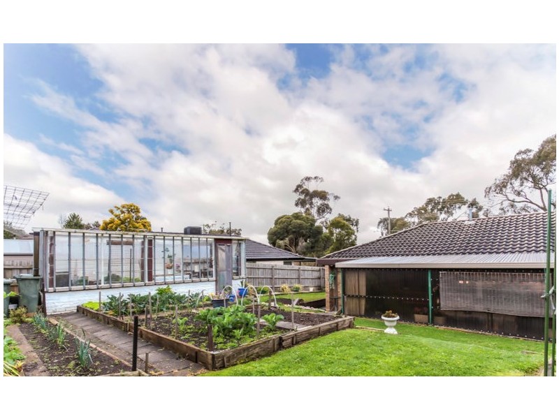 5 Daymar Drive, Mooroolbark VIC 3138