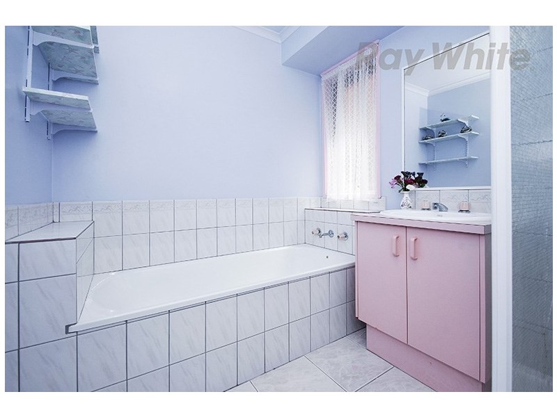 17 BILLANOOK Way, Chirnside Park VIC 3116