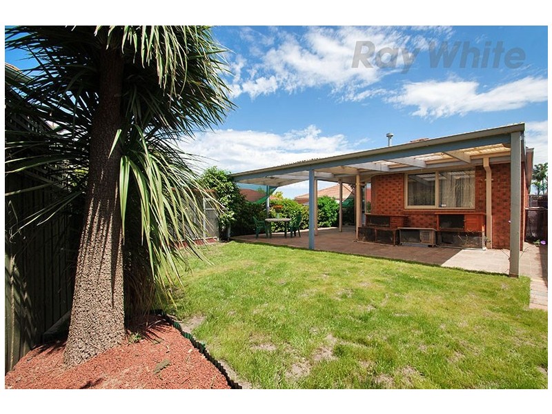 17 BILLANOOK Way, Chirnside Park VIC 3116
