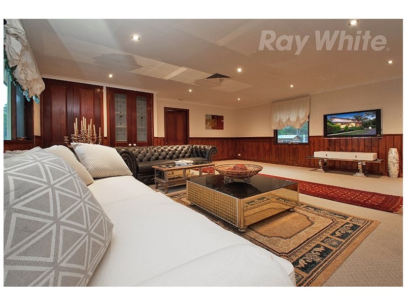 67 HOLLOWAY Road, Croydon North VIC 3136