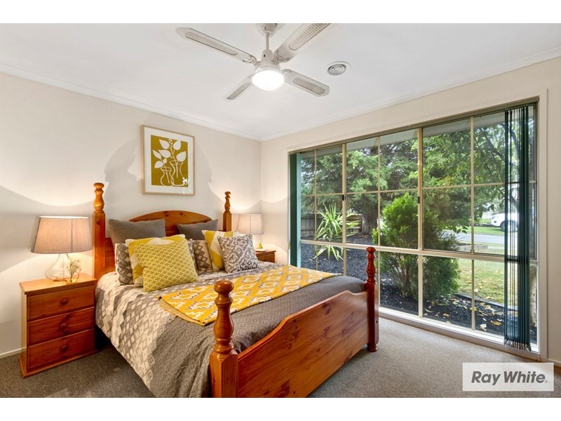 34 Nursery Road, Croydon VIC 3136