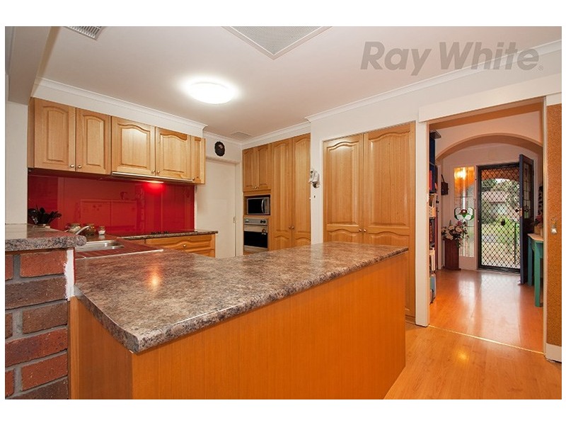 33 JOANNE Avenue, Chirnside Park VIC 3116