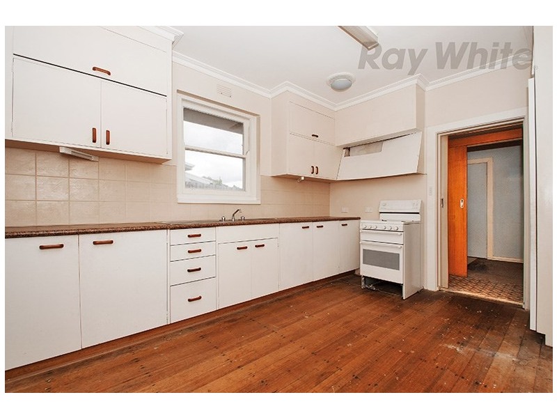 12 COLCHESTER Road, Kilsyth VIC 3137