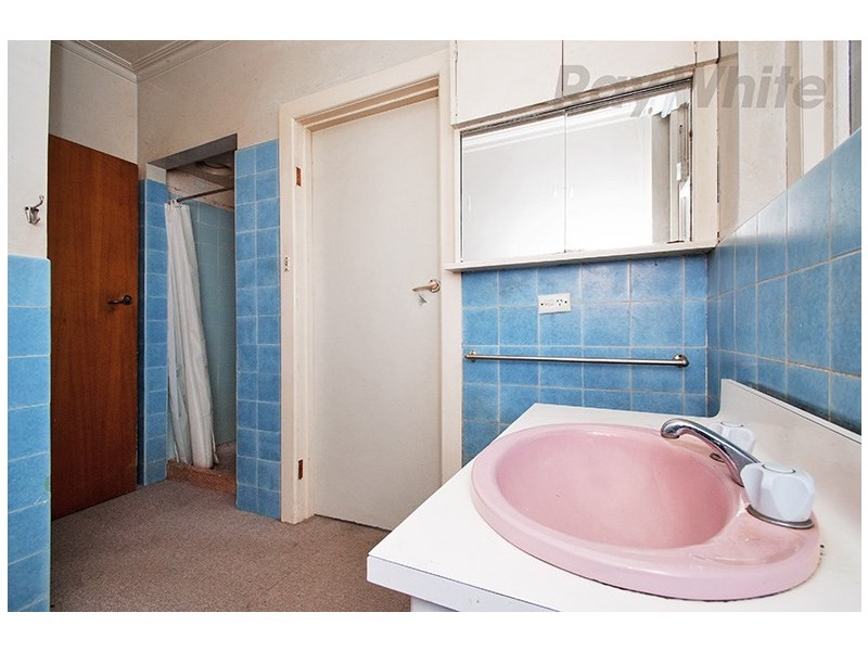 12 COLCHESTER Road, Kilsyth VIC 3137