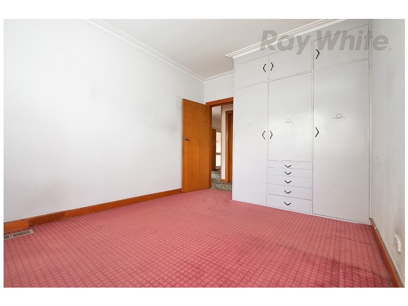 12 COLCHESTER Road, Kilsyth VIC 3137