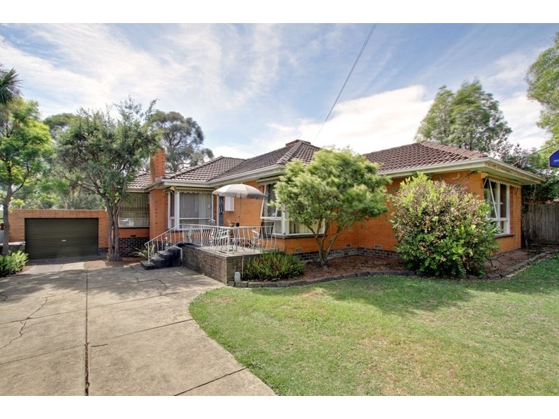 80 Lee Ann Crescent, Croydon VIC 3136
