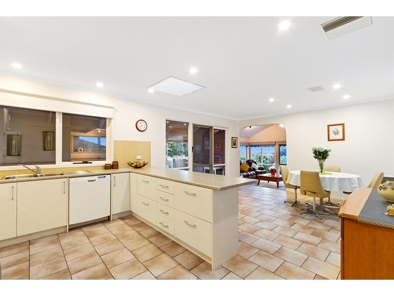 66 Partridge Way, Mooroolbark VIC 3138