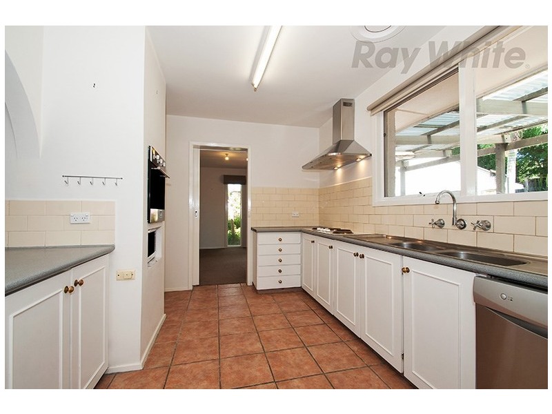 1 Emora Street, Croydon VIC 3136