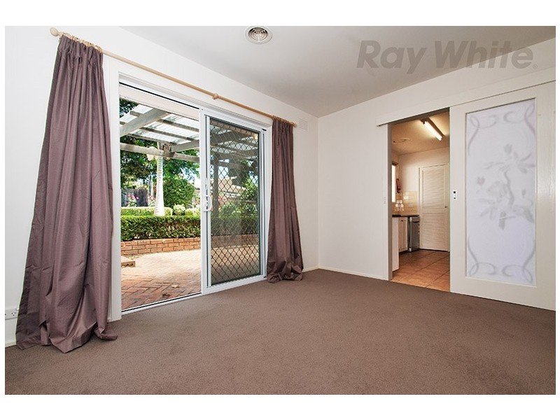 1 Emora Street, Croydon VIC 3136