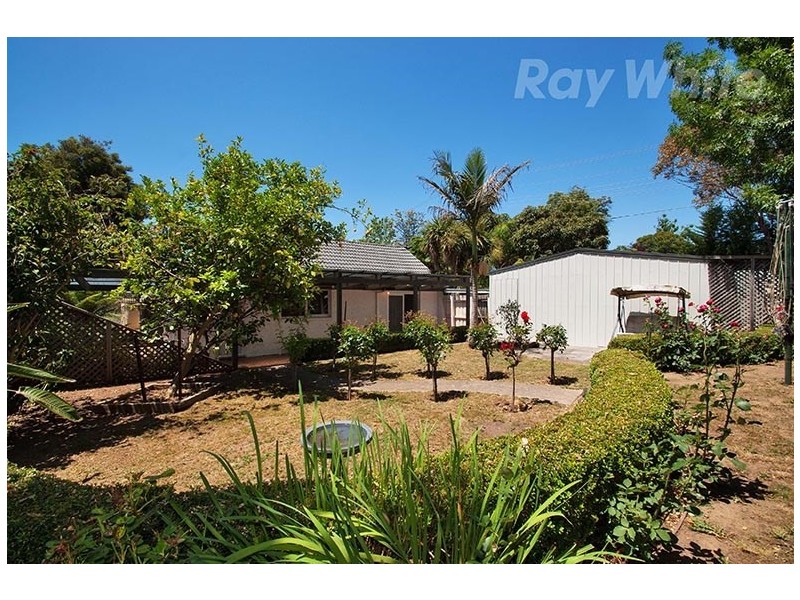 1 Emora Street, Croydon VIC 3136