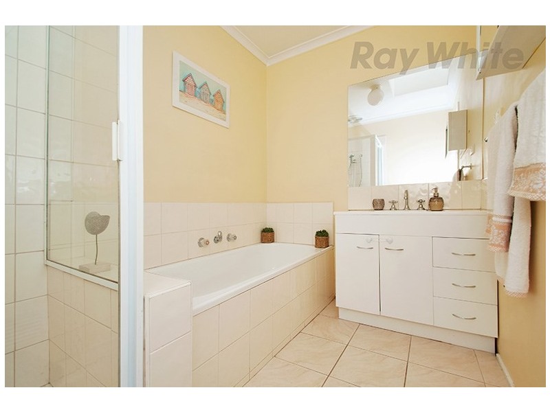 24/83A LINCOLN Road, Croydon VIC 3136