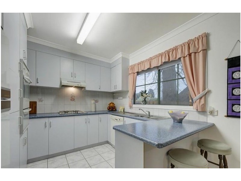 4/22 Nursery Road, Croydon VIC 3136