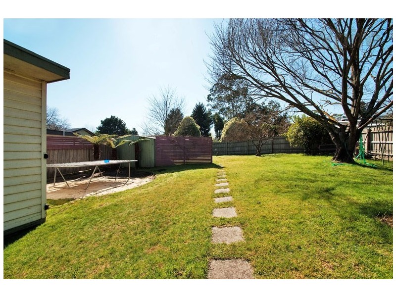 12 KALINDA Road, Croydon VIC 3136