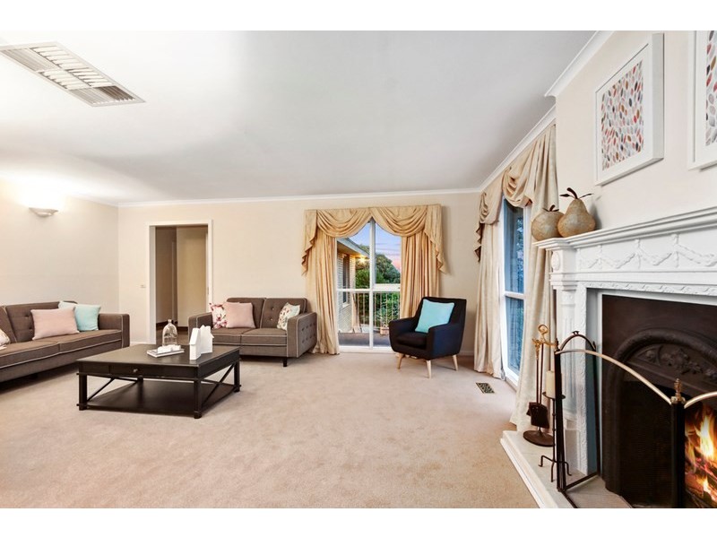 28 GRAND VALLEY Drive, Chirnside Park VIC 3116