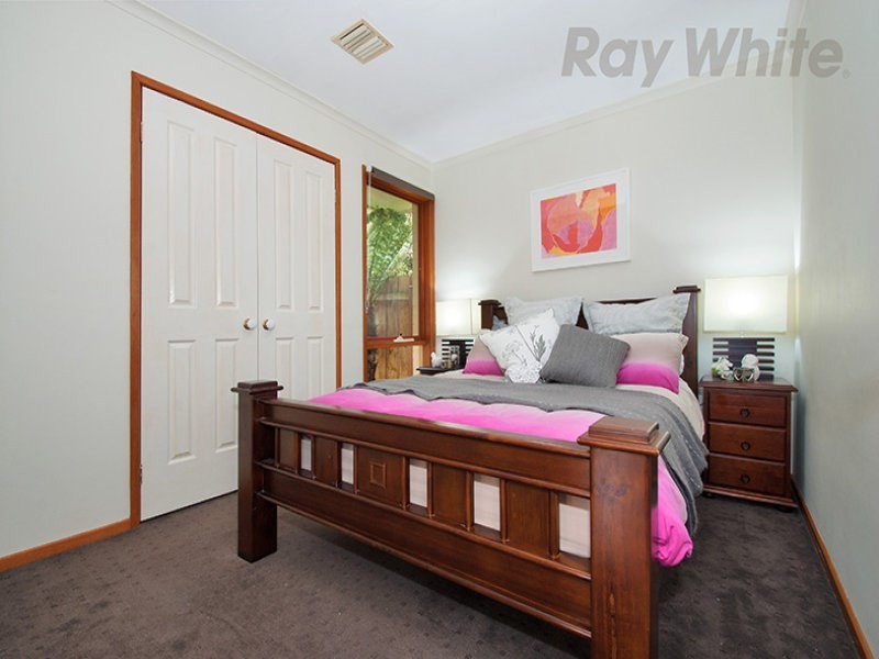 12 Latrobe Court, Croydon Hills VIC 3136