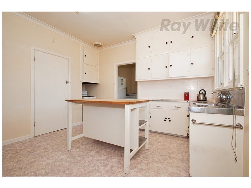 14 Jarvis Avenue, Croydon VIC 3136