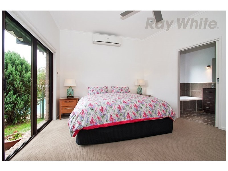 18 SOUTHERN CROSS, Chirnside Park VIC 3116