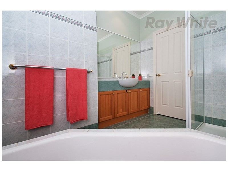 15 WICKHAM Court, Chirnside Park VIC 3116