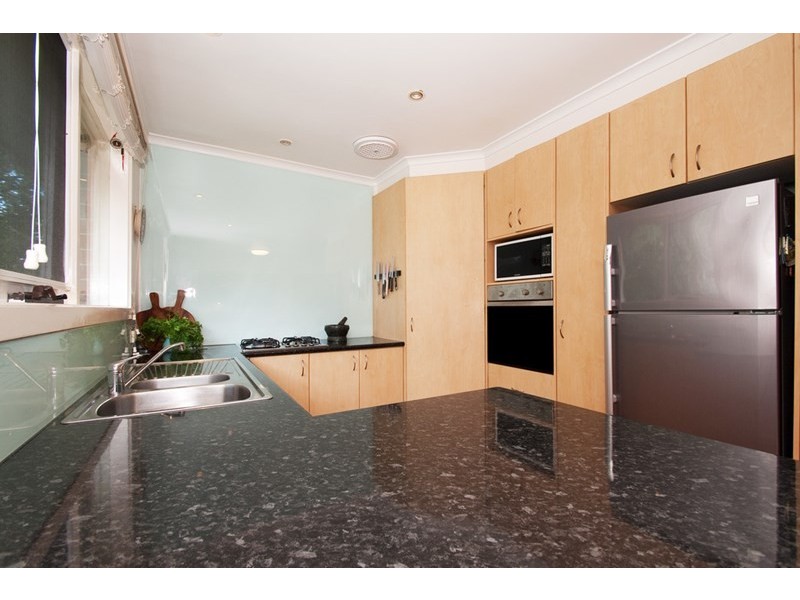 17 VALKYRIE Crescent, Ringwood VIC 3134