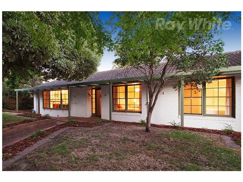 18 ST GEORGES Crescent, Croydon VIC 3136